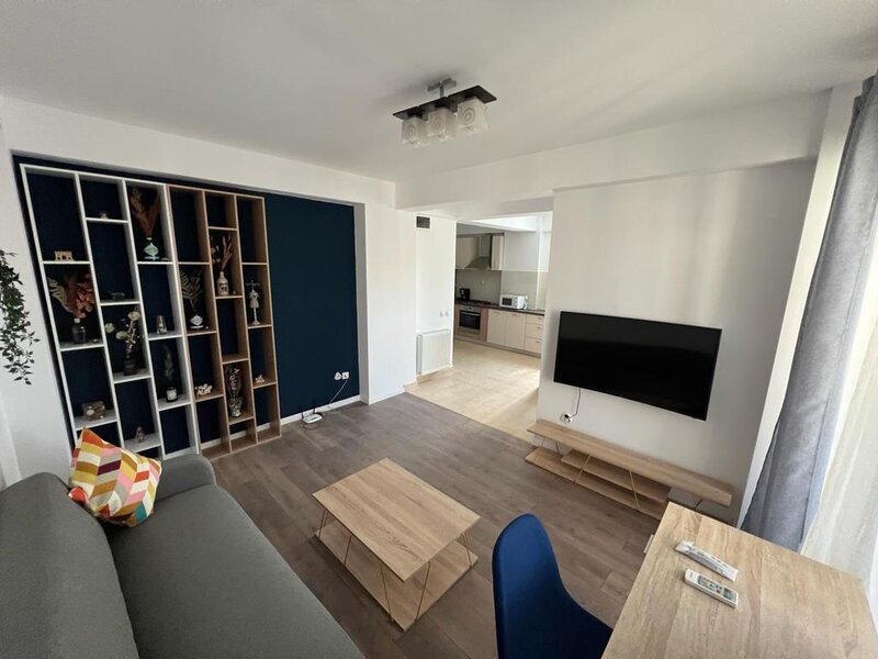 Decebal- adiacent, 2 camere bloc 2012 boutique