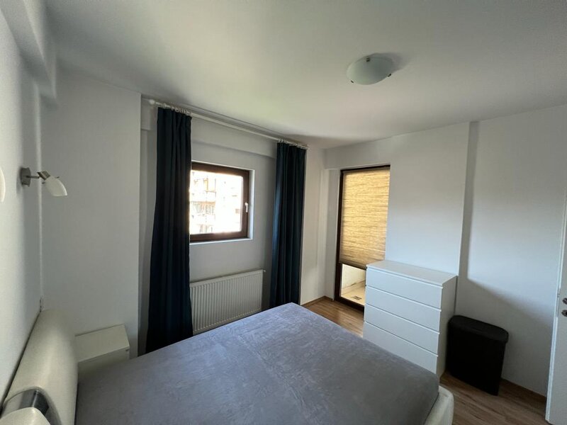Decebal- adiacent, 2 camere bloc 2012 boutique