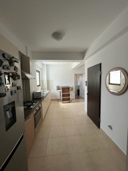 Decebal- adiacent, 2 camere bloc 2012 boutique