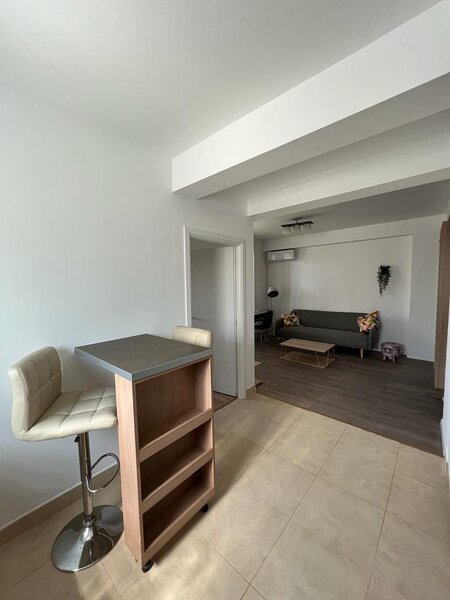 Decebal- adiacent, 2 camere bloc 2012 boutique