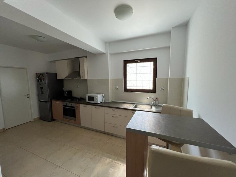 Decebal- adiacent, 2 camere bloc 2012 boutique